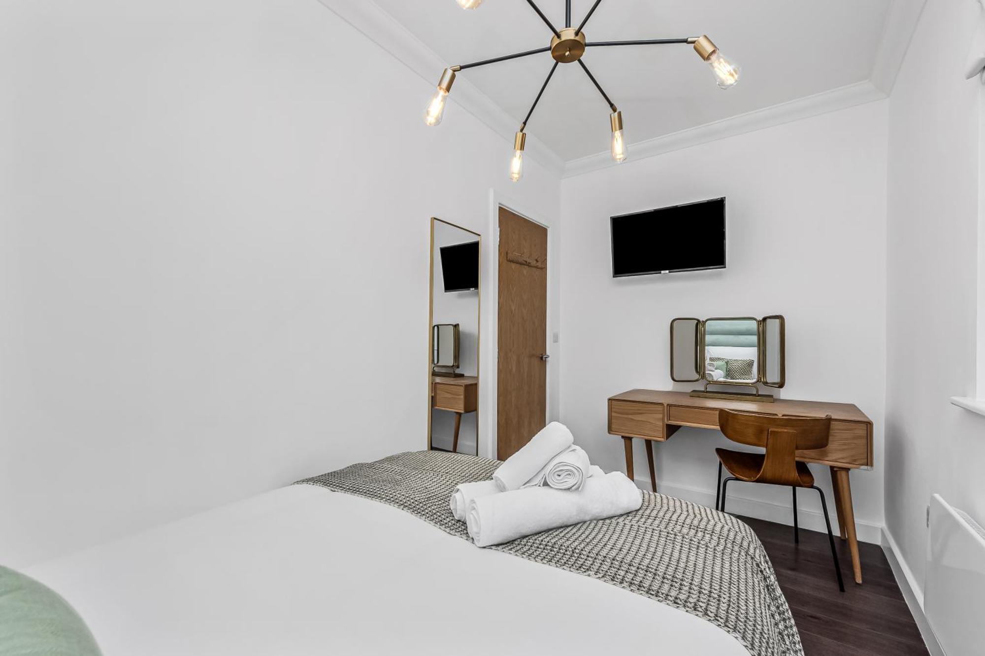 Urban Elegance Luxury Living With Kitchenette * London