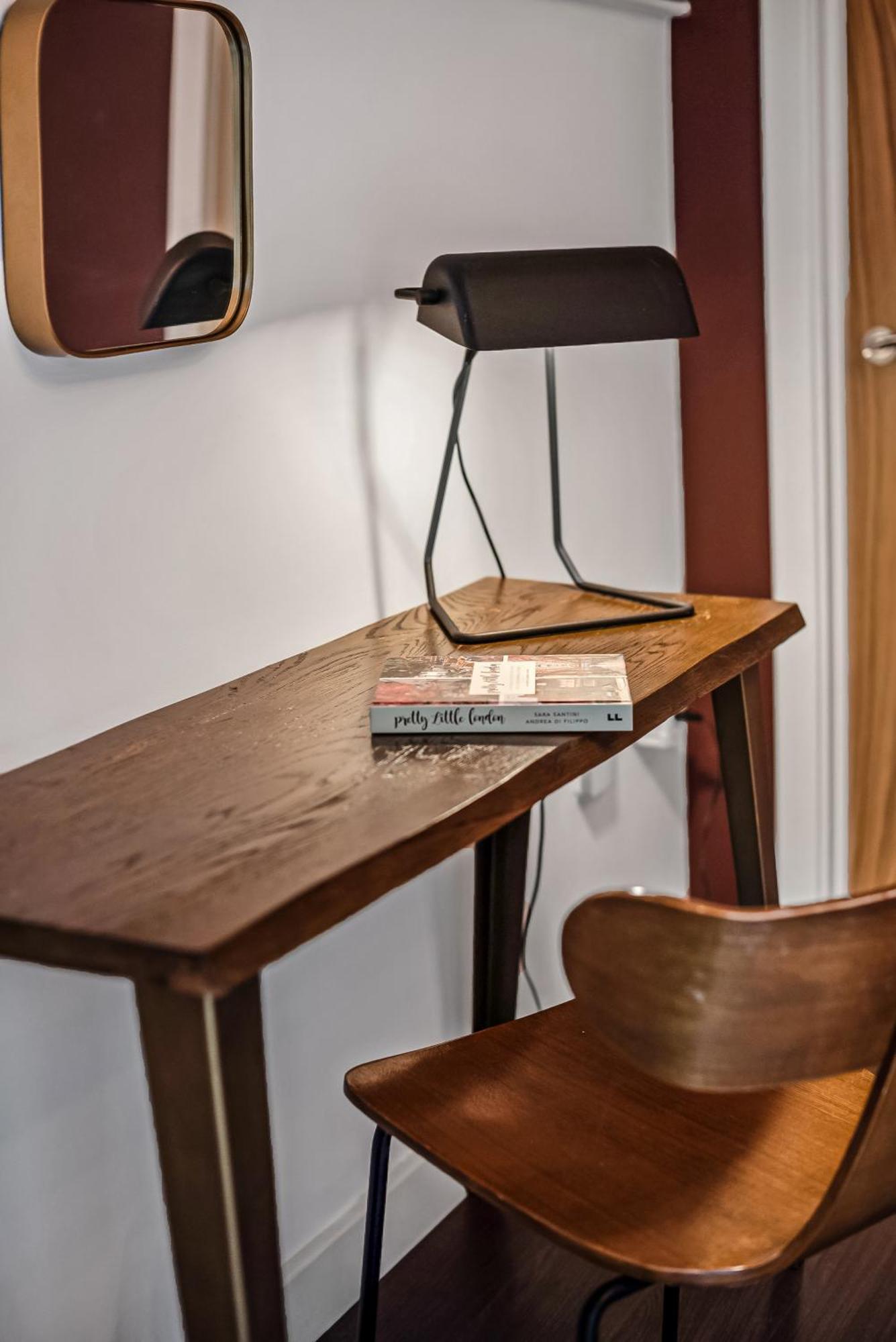 Apartment Urban Elegance Luxury Living With Kitchenette London