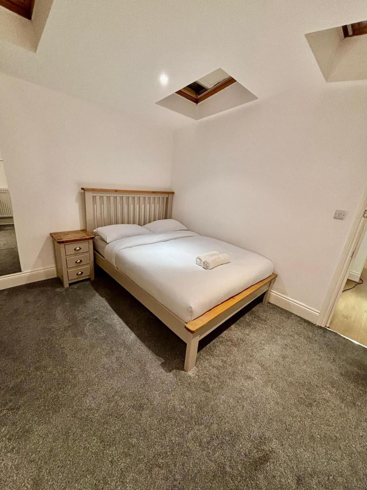 Sleep 12 In Brixton - 15 Mins From Station Bt4 * London