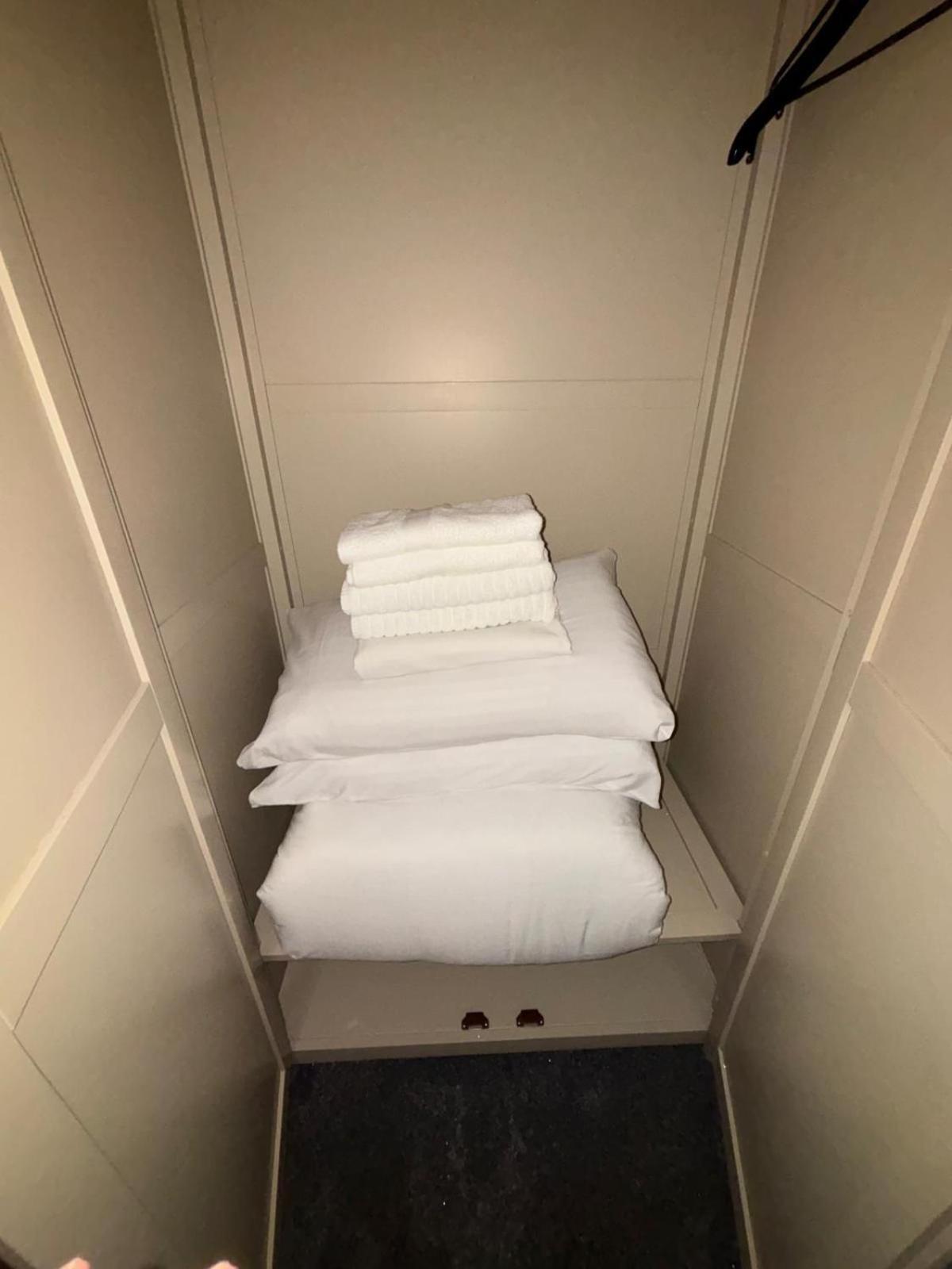 Apartment Sleep 12 In Brixton - 15 Mins From Station Bt4 *