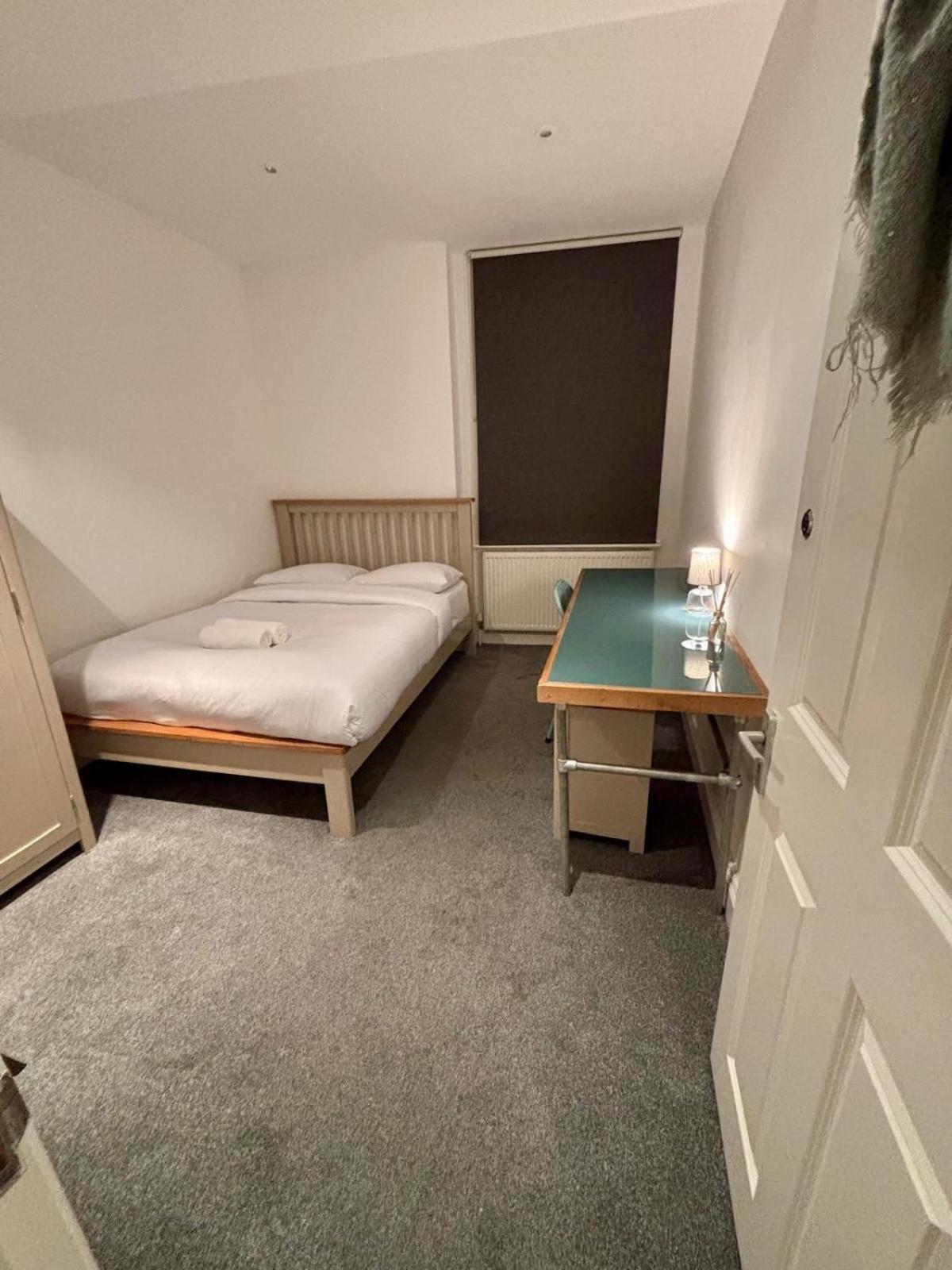 Sleep 12 In Brixton - 15 Mins From Station Bt4