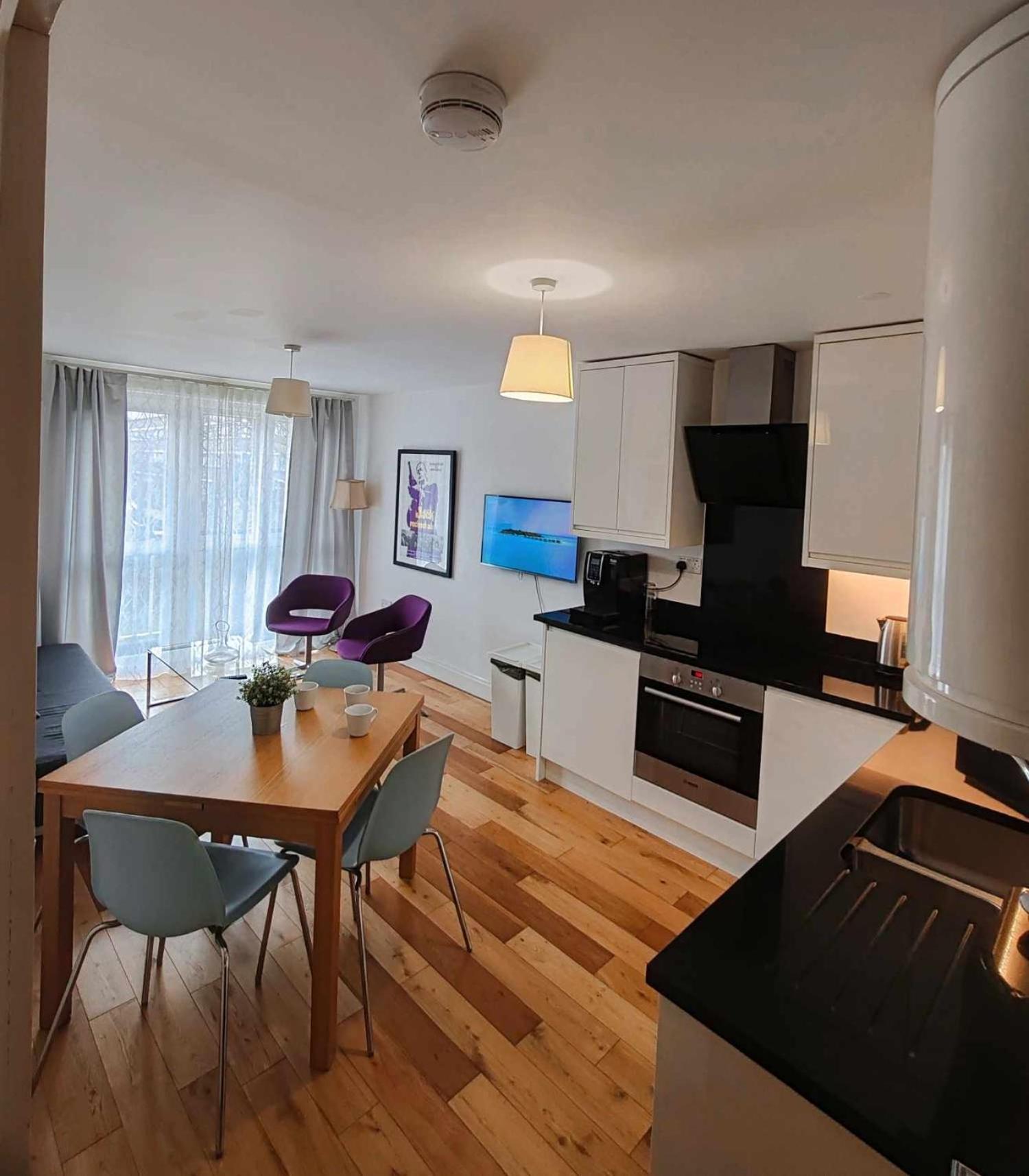 Lgbtq-double Bed & Breakfast London