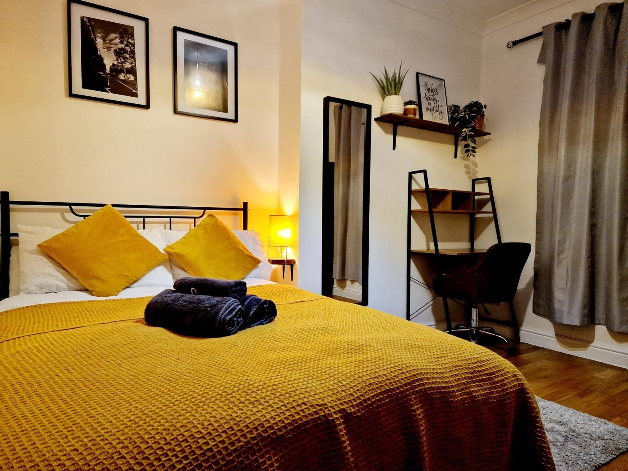 Entire Near Canary Wharf * Londen