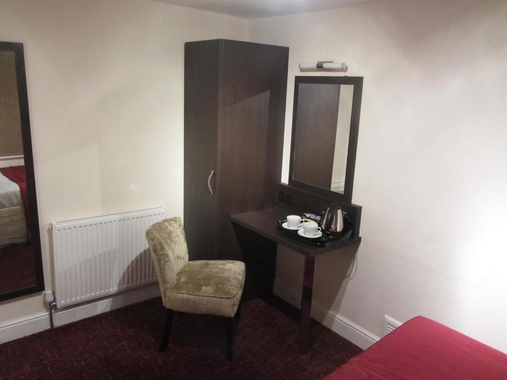 Goodwood Hotel 2*
