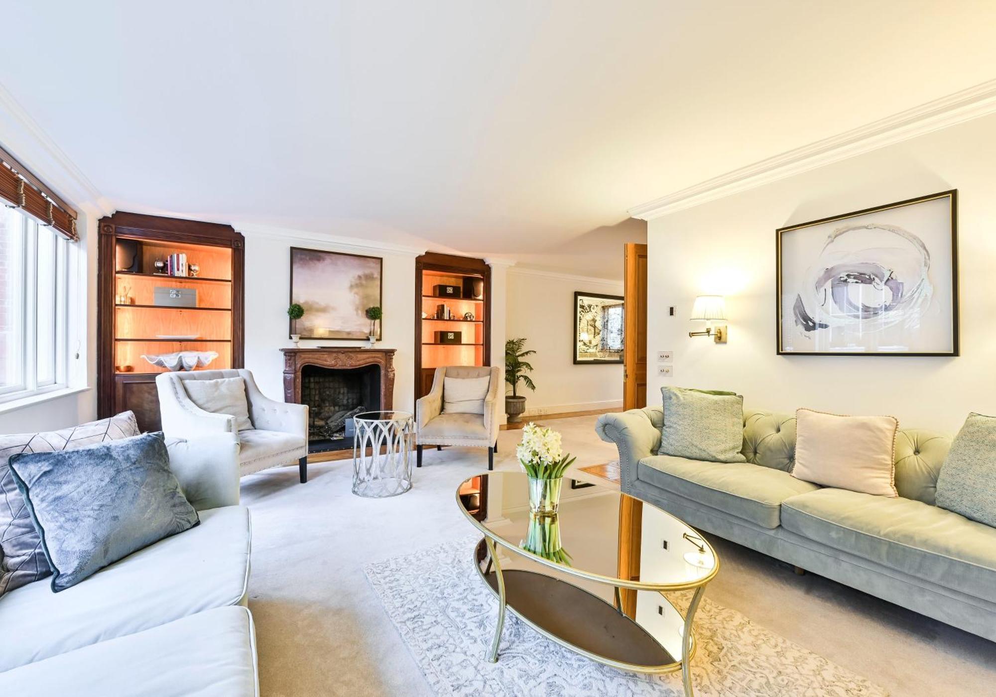 Exclusive Knightsbridge Townhouse With Parking Сasa de vacaciones *