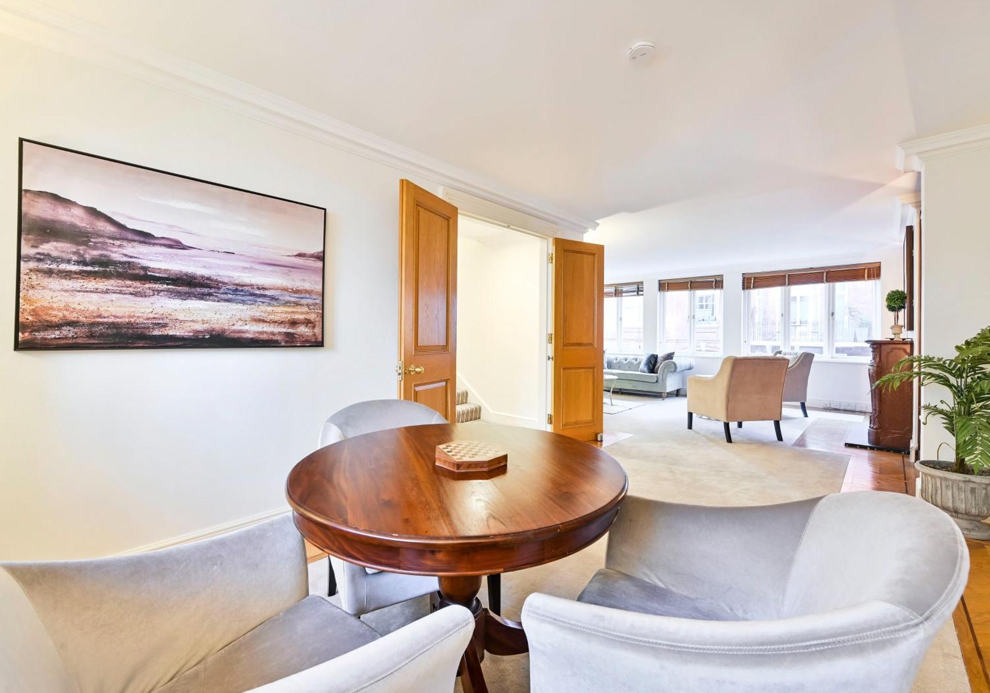 Сasa de vacaciones Exclusive Knightsbridge Townhouse With Parking Londres