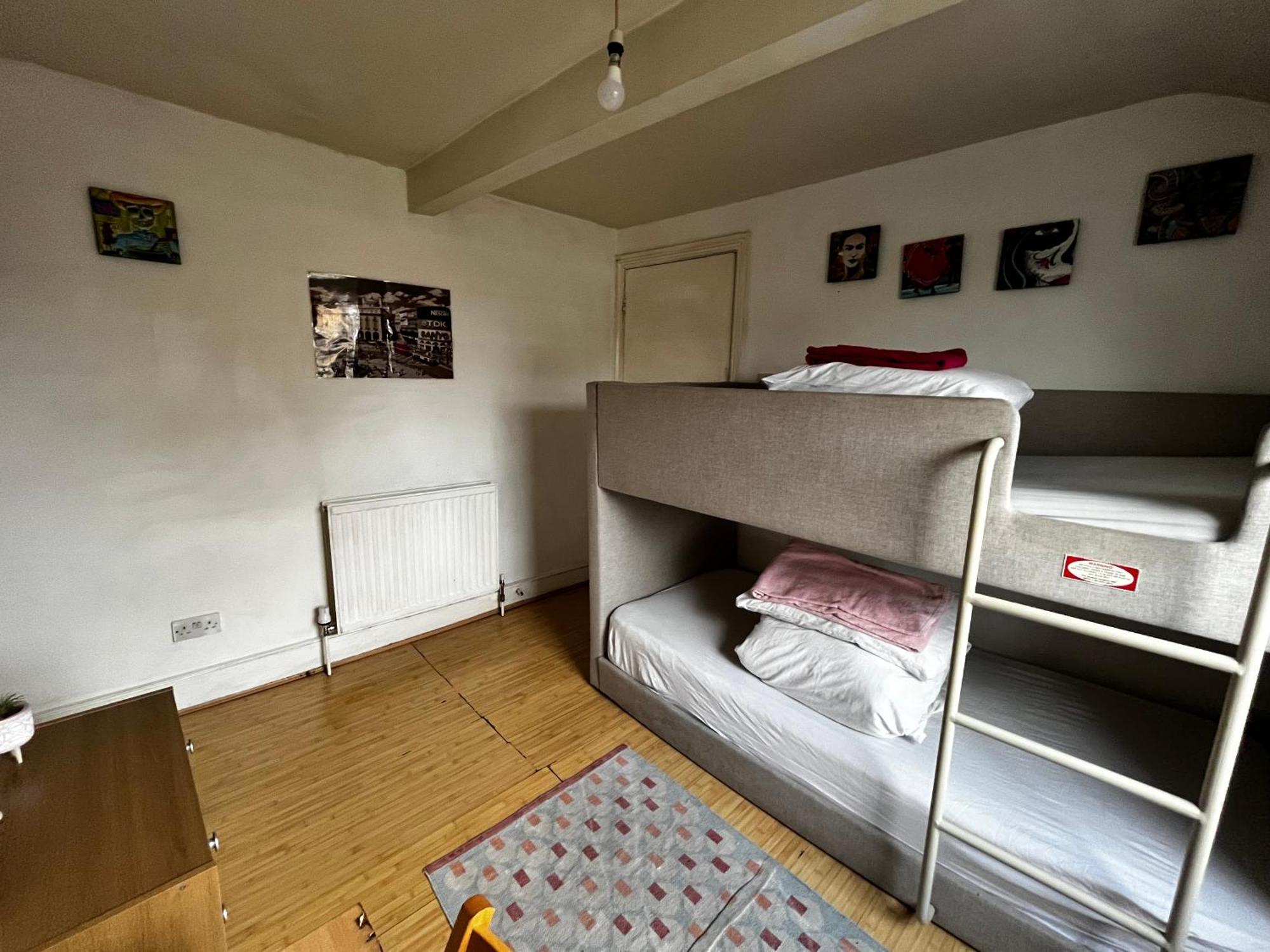 Keysan House 5 Gasthuis 2*