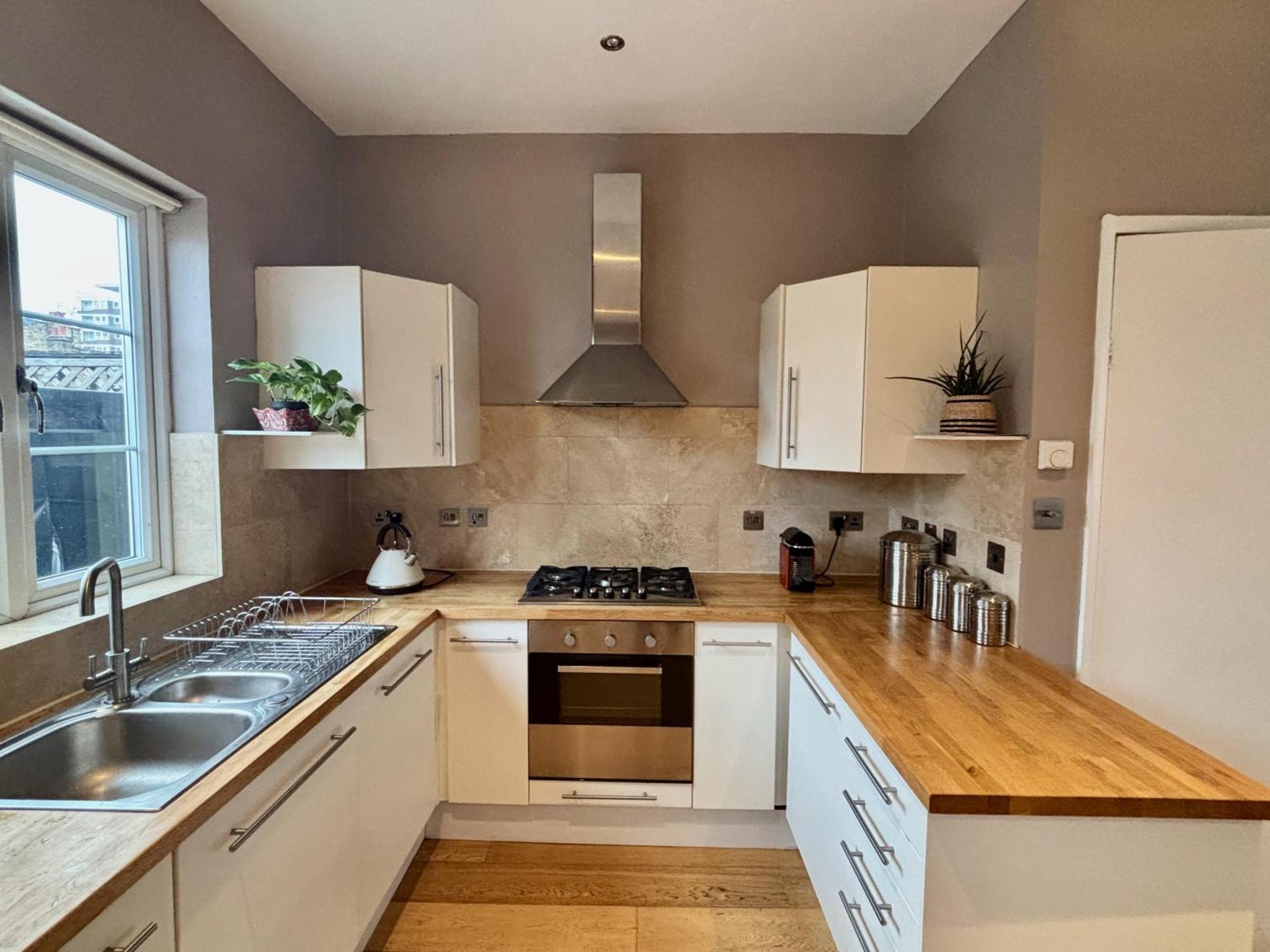Luxury 2 Bed Flat Kings Road, Fulham * London