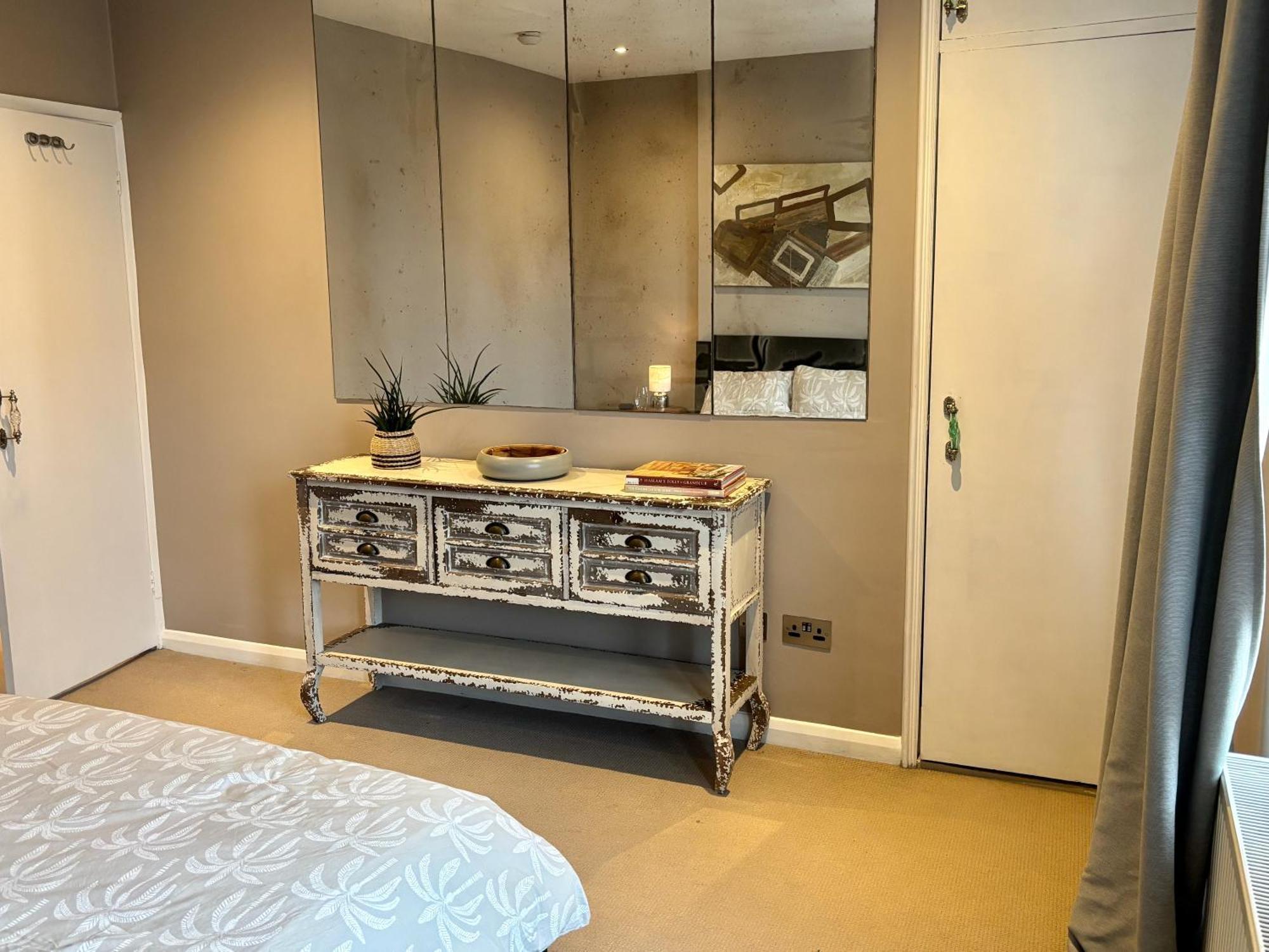 Luxury 2 Bed Flat Kings Road, Fulham Leilighet