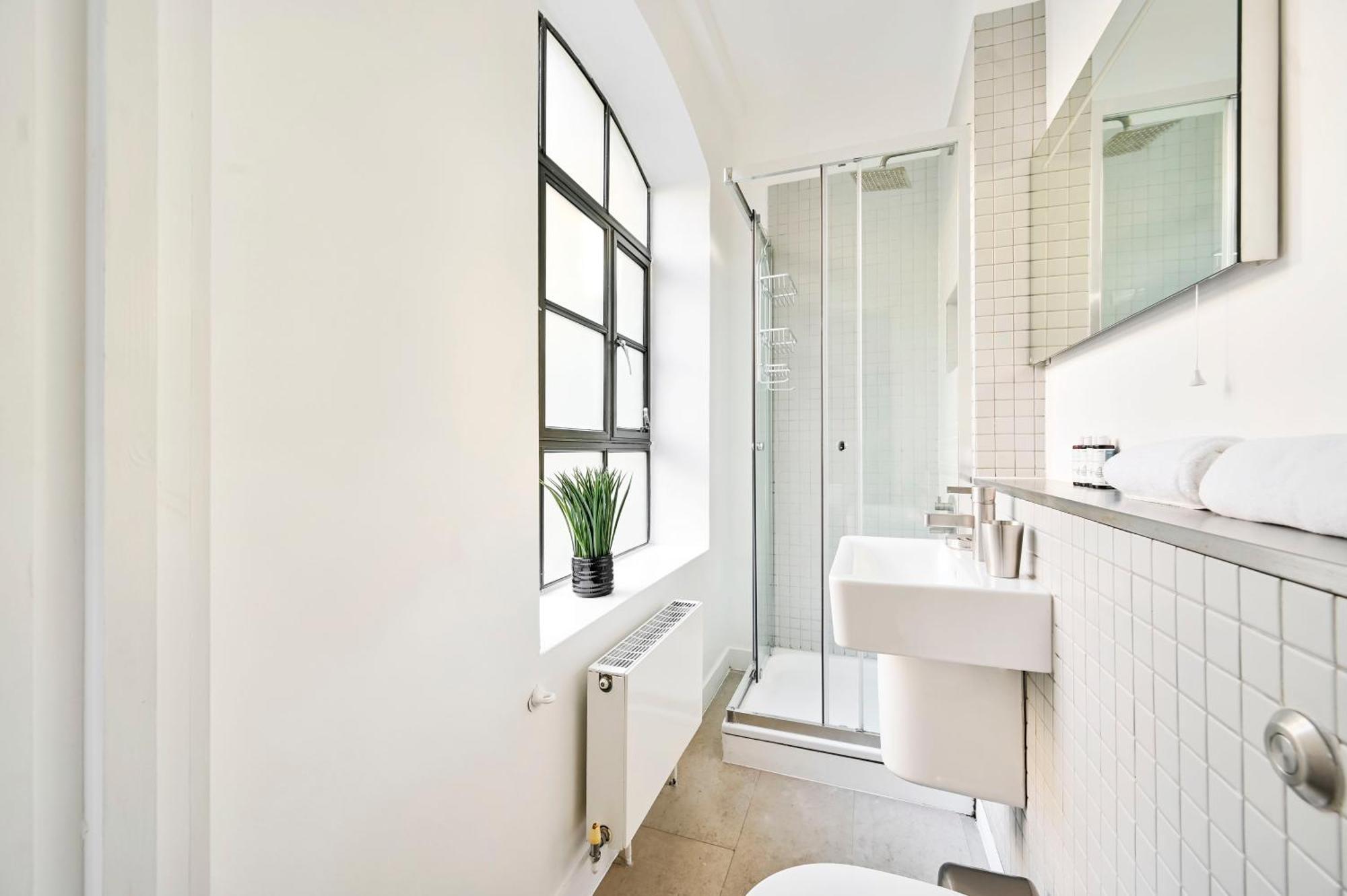Farringdon Comfortable 3 Bed Apartment