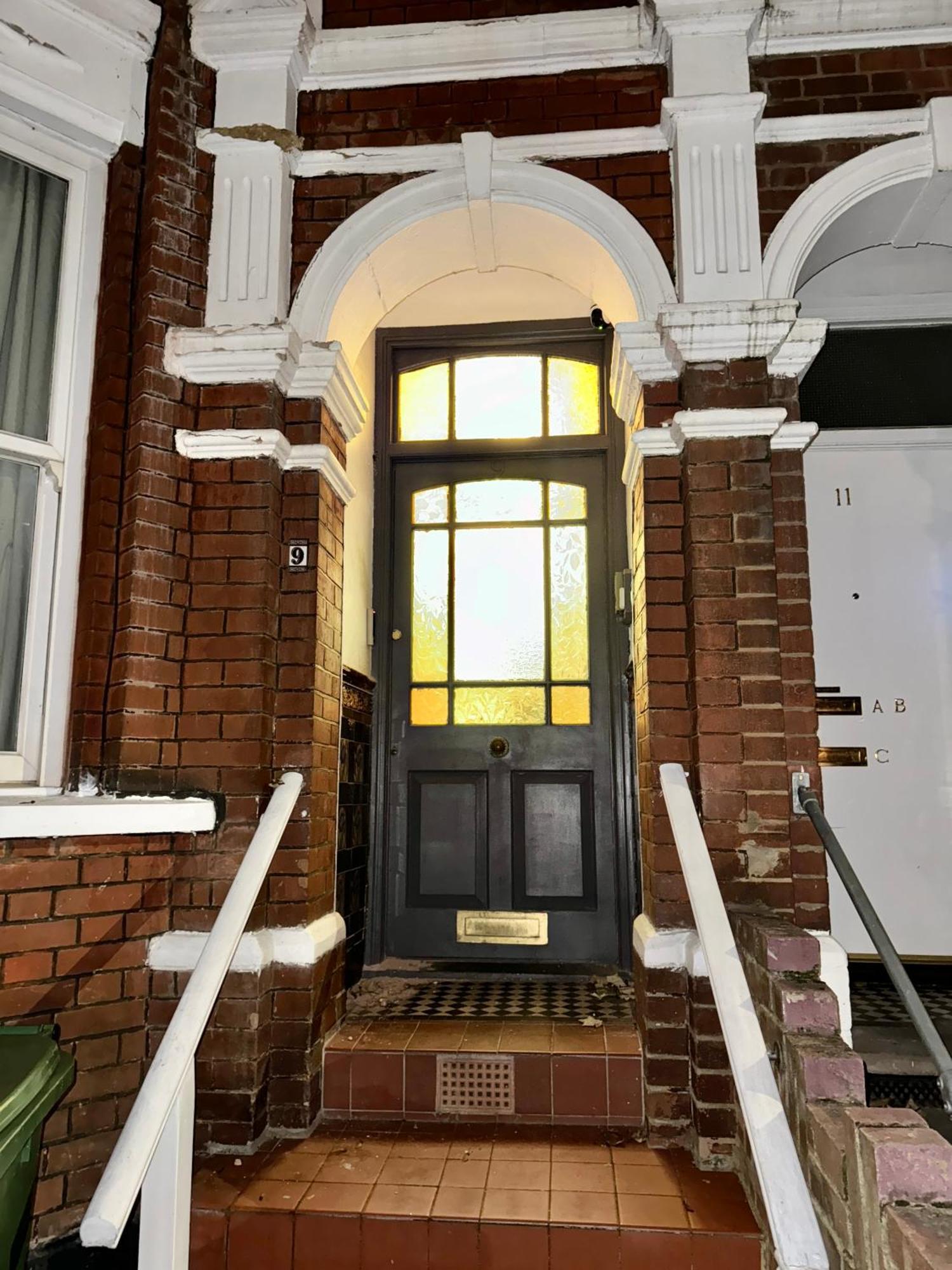 Private Bedrooms In Finsbury Park Station