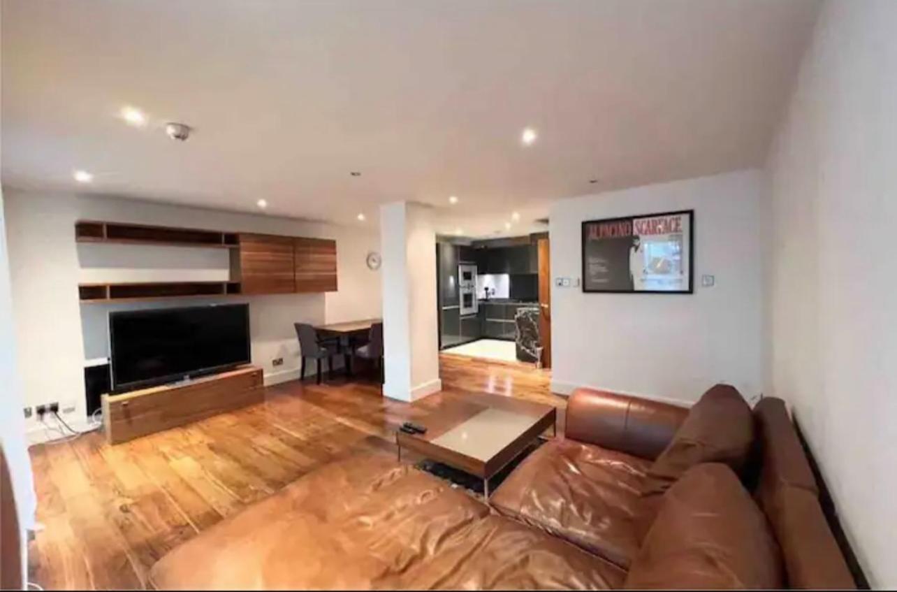 Luxury Riverside Apartamento
