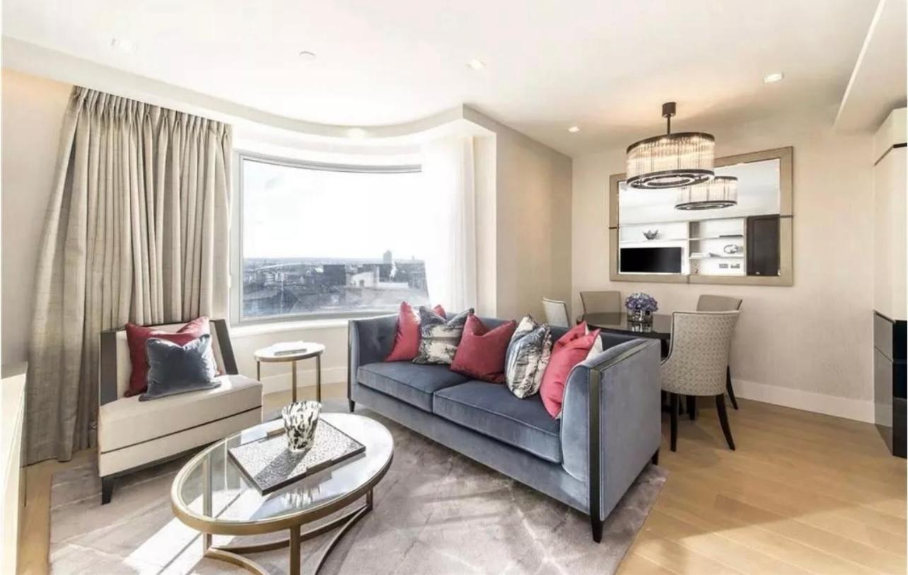 Luxury Riverside Apartamento