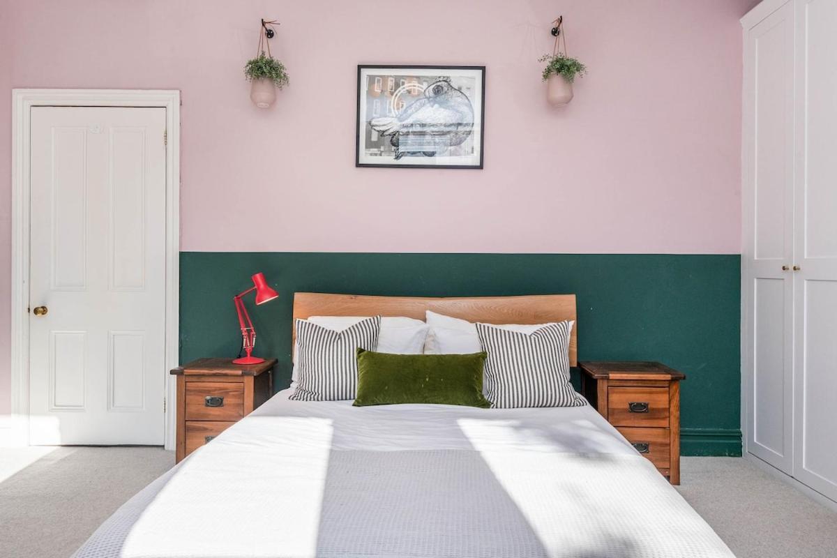 4 Bedroom Newly Renovated Holiday home