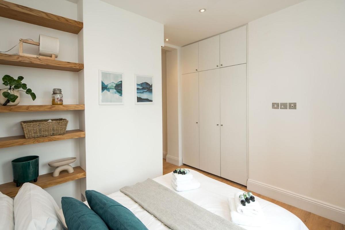 Marvelous 2 Bedroom Notting Hill Apartment London