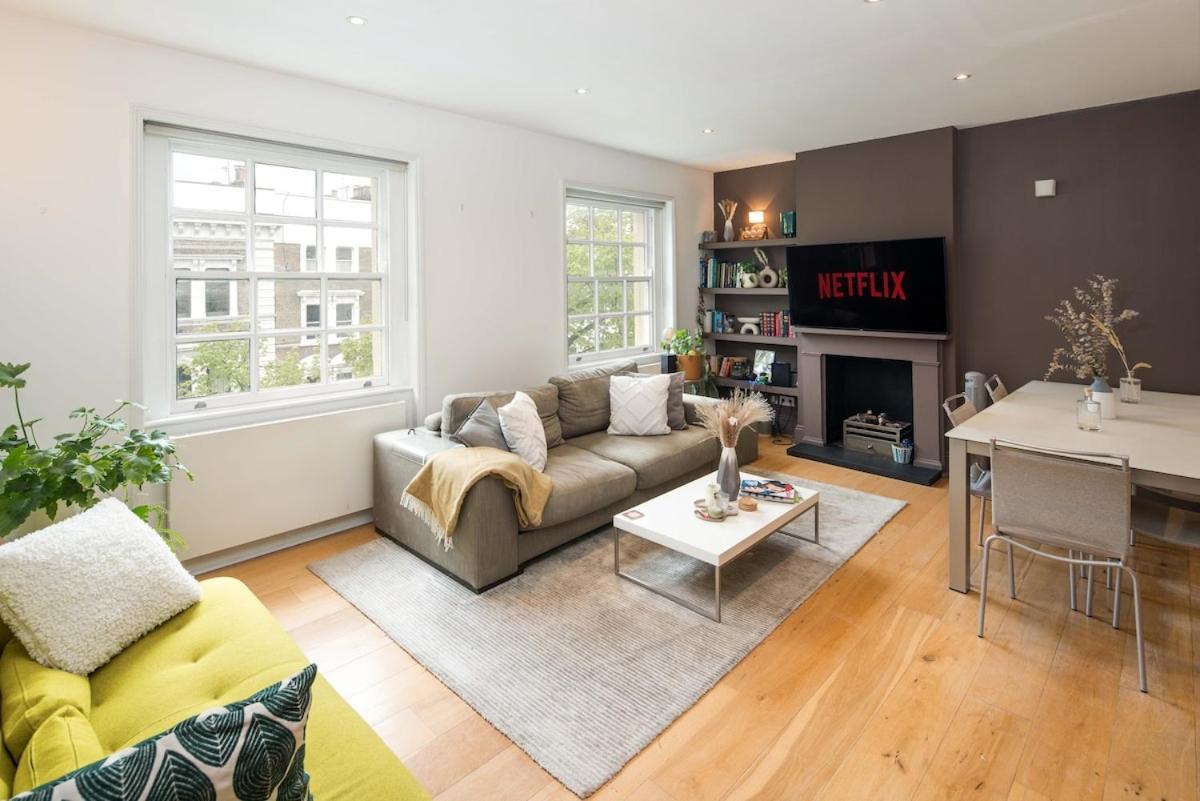 Marvelous 2 Bedroom Notting Hill Apartment