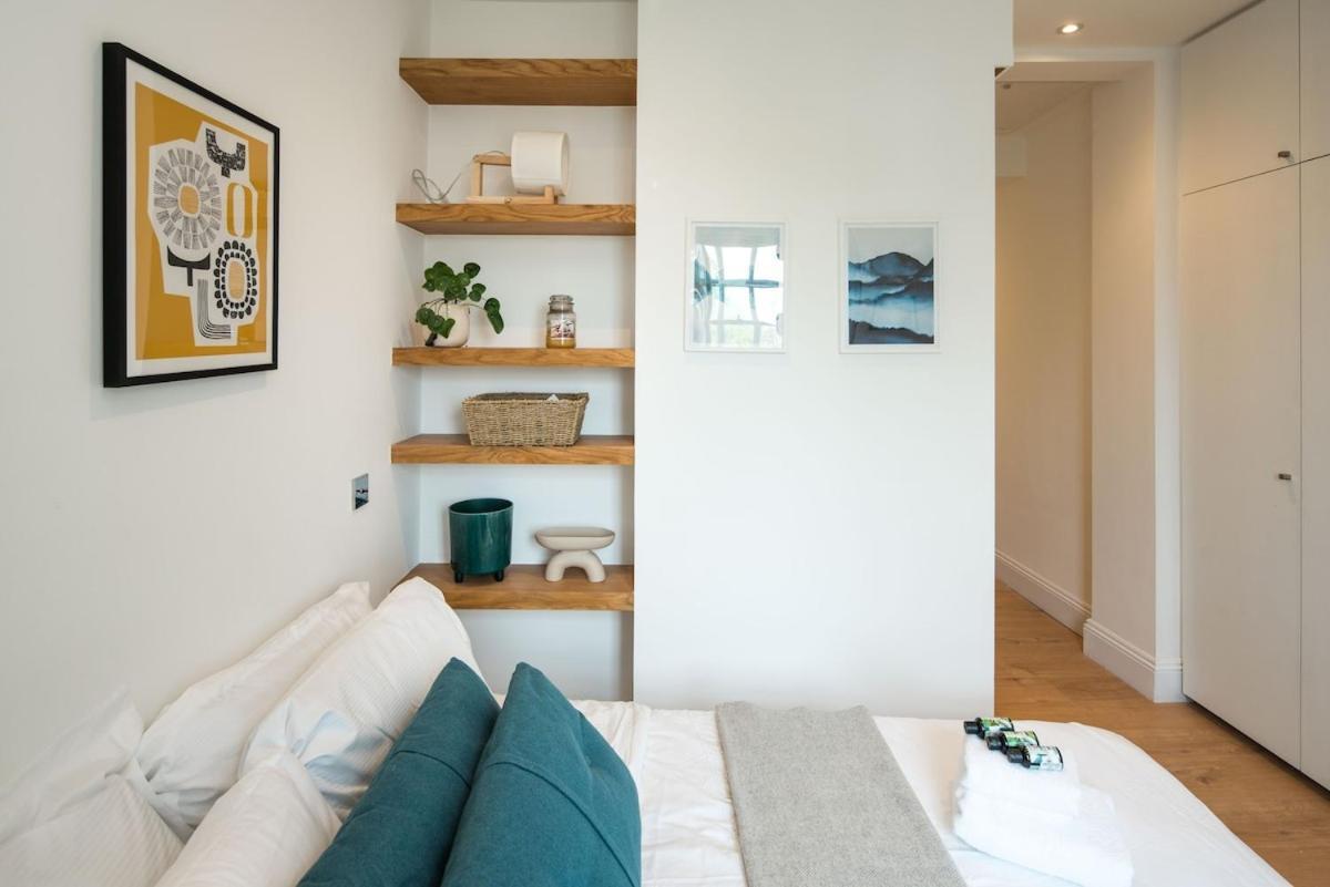 Marvelous 2 Bedroom Notting Hill Apartment London