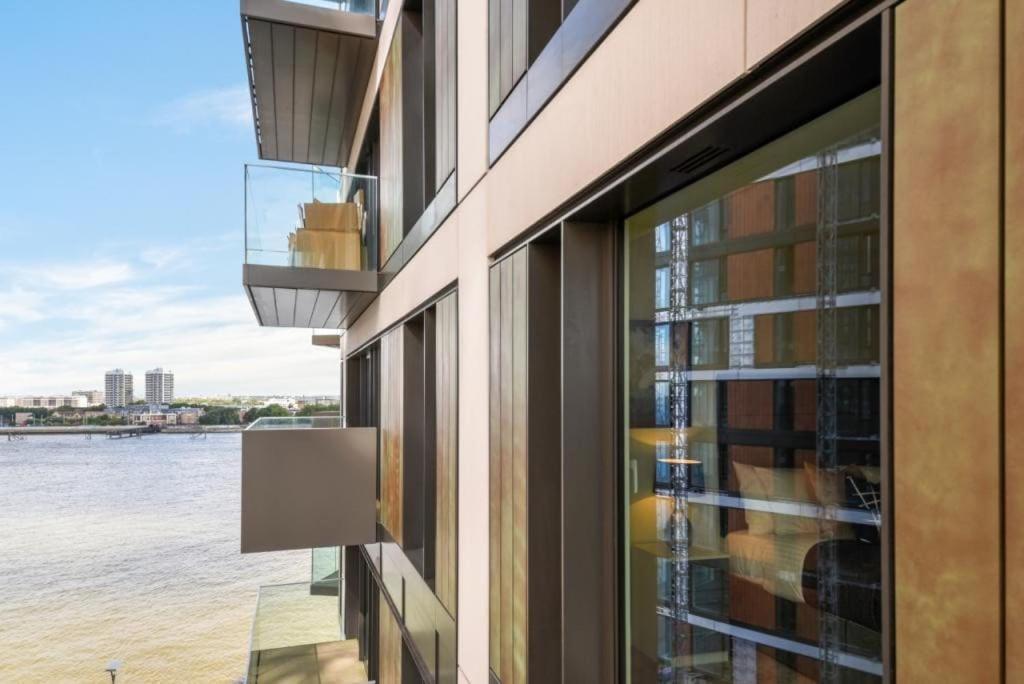 Luxury 2 Bedroom In *