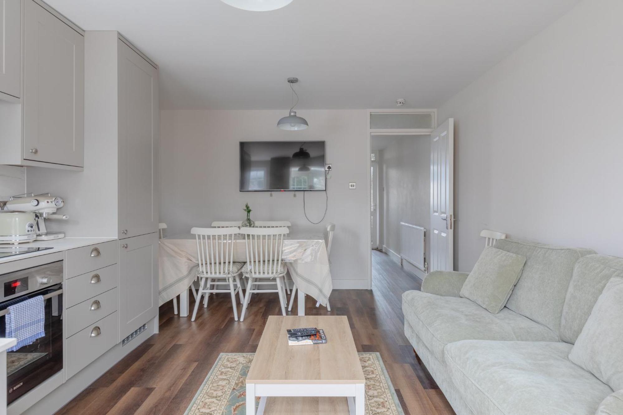 Cosy 4bd Flat In Stockwell With Private Patio Appartement