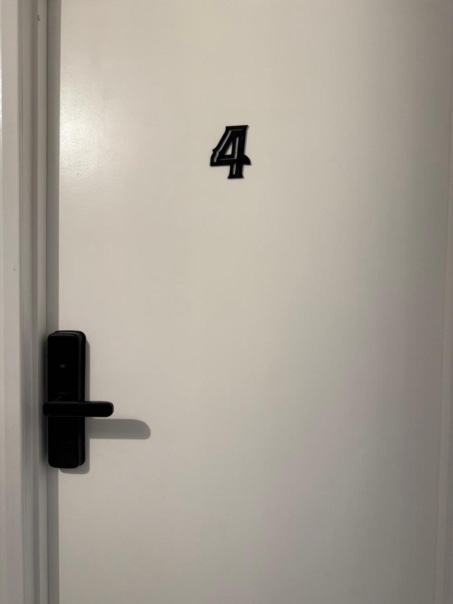 Luxury In Victoria, 7 Minutes Walk To Victoria Station, 4 Privat overnatting