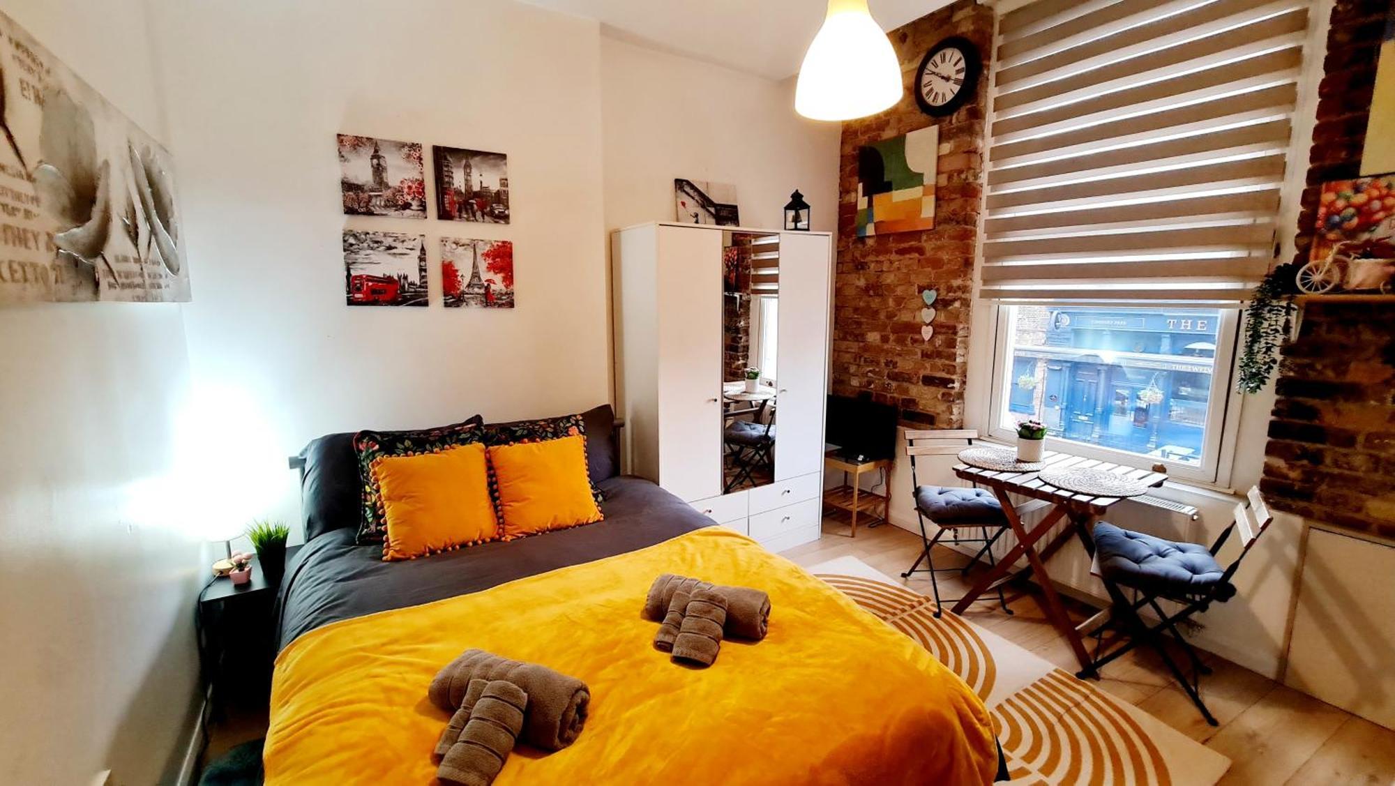 Stylish - Private Bathroom, 15mins To London! Londen