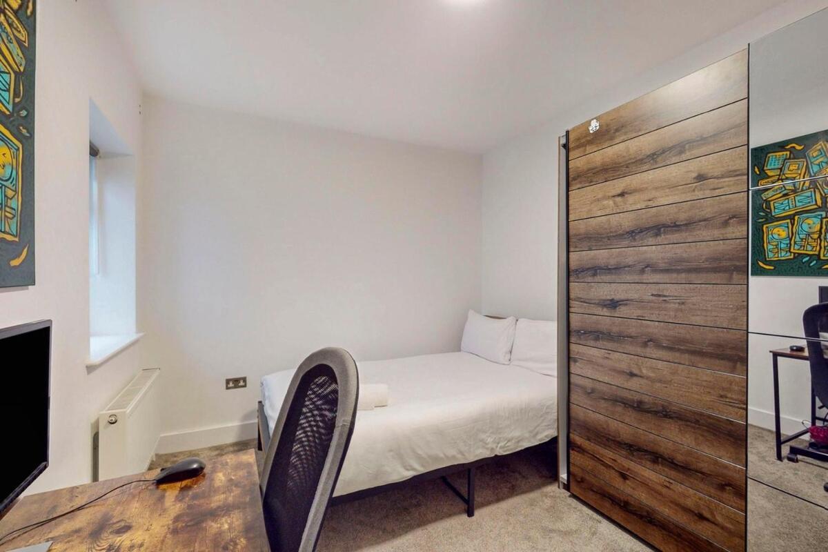 Apartment Spacious & Comfortable 2br Close To Stratford