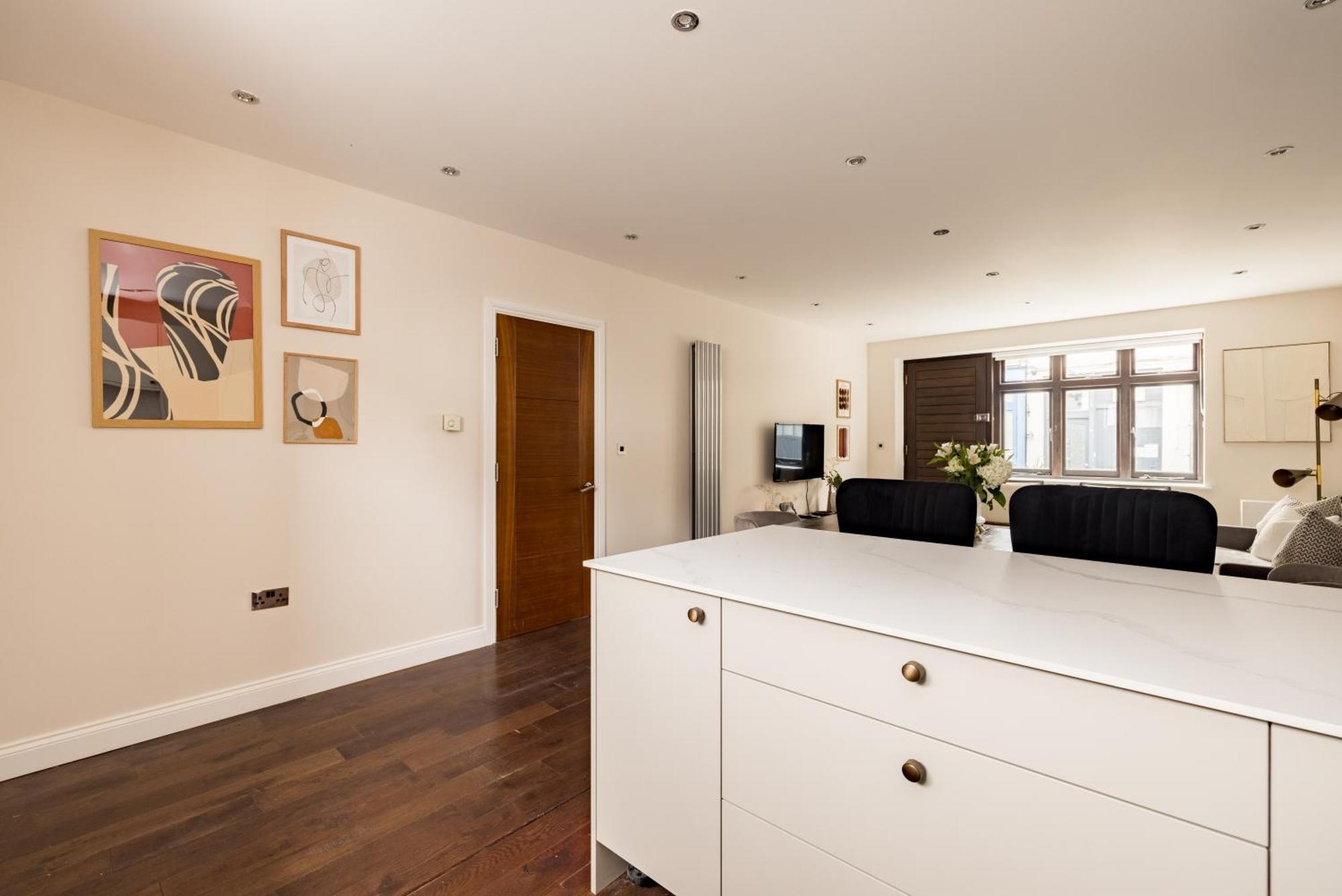 The Belsize Park Escape - Modern 2bdr Apartment *