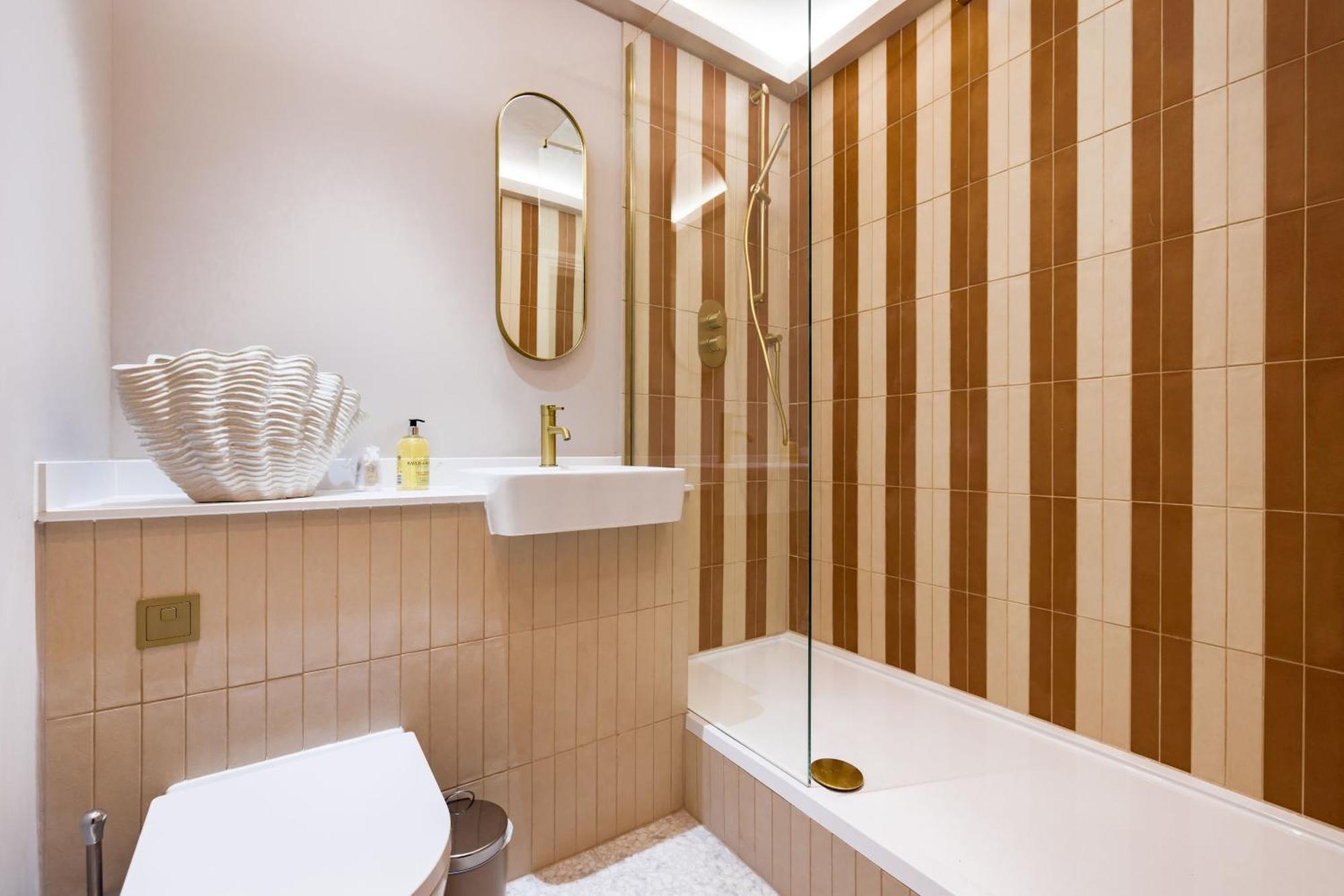 The Belsize Park Escape - Modern 2bdr London
