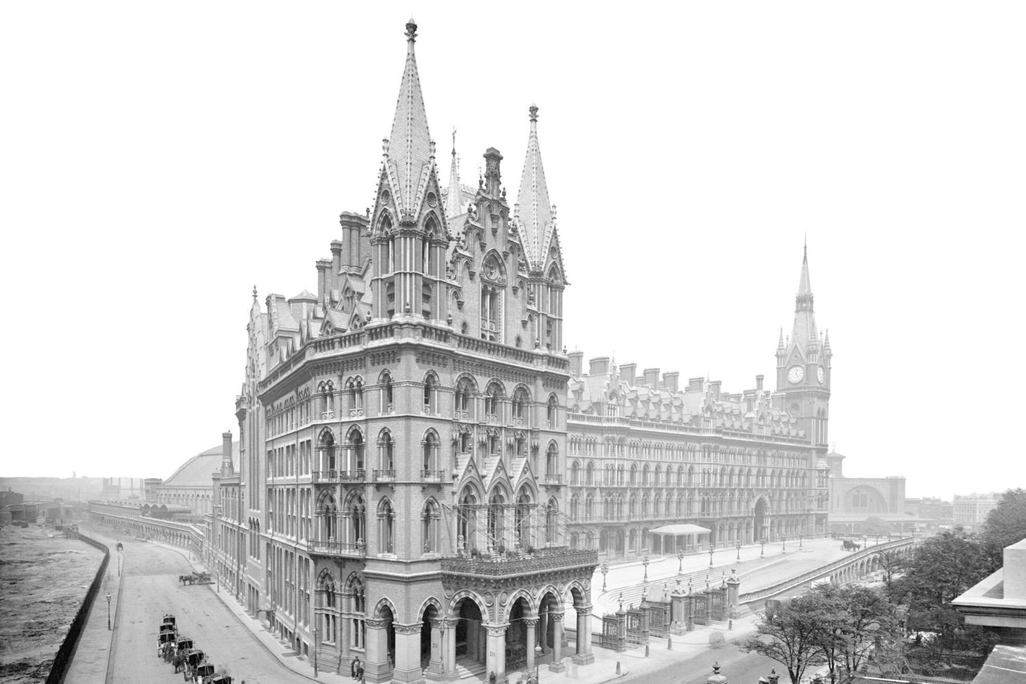 St. Pancras Renaissance Hotel 5*
