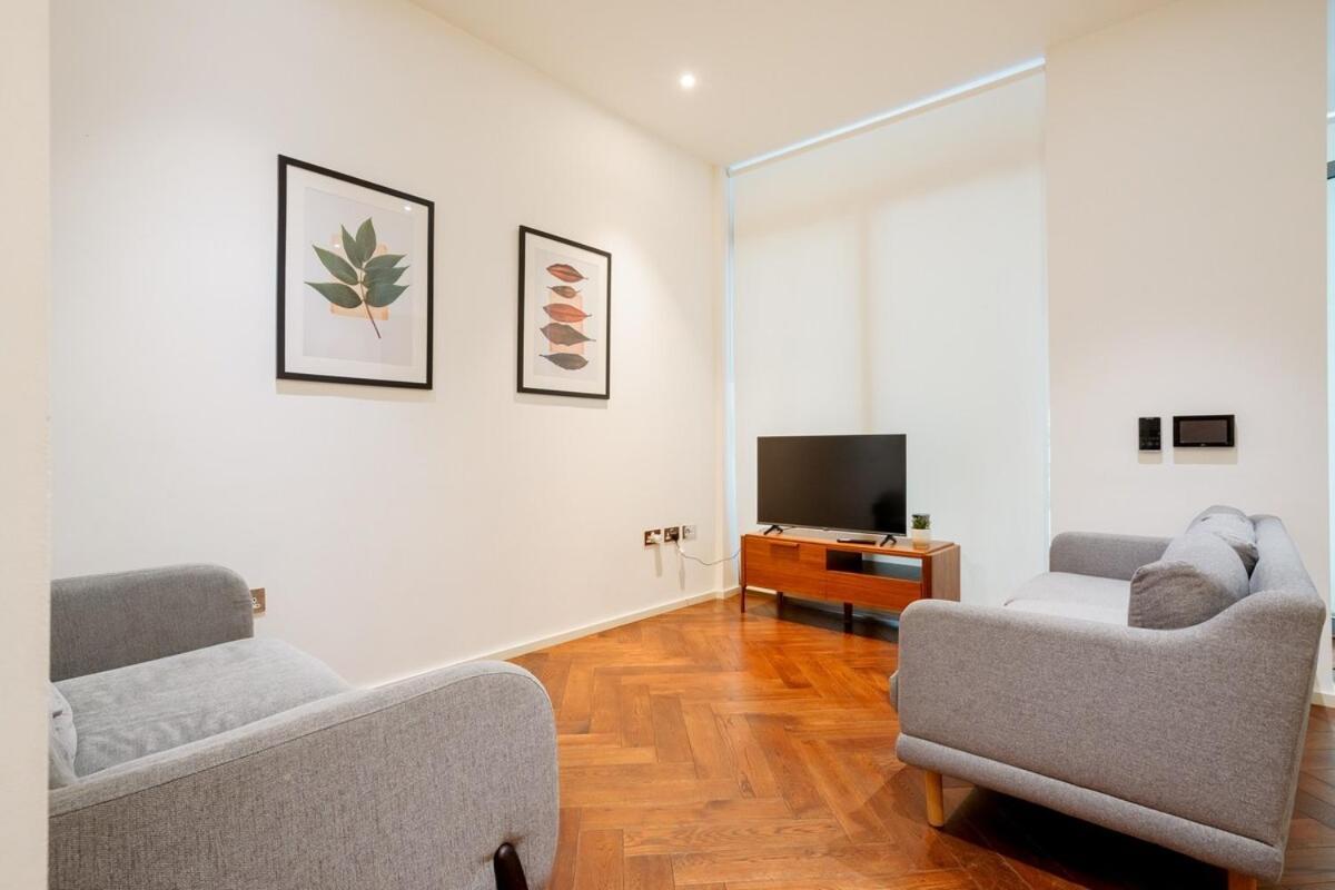 Luxury 2brs Maisonette Near Battersea Power Apartment