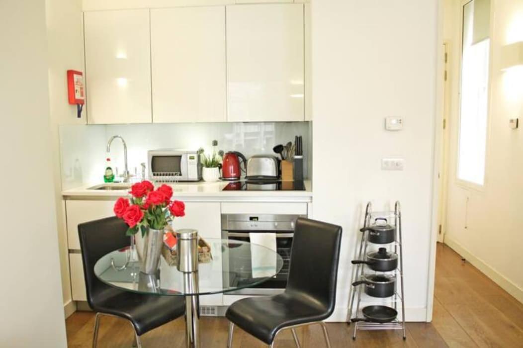 Cosy Right At Liverpool Street Station! London