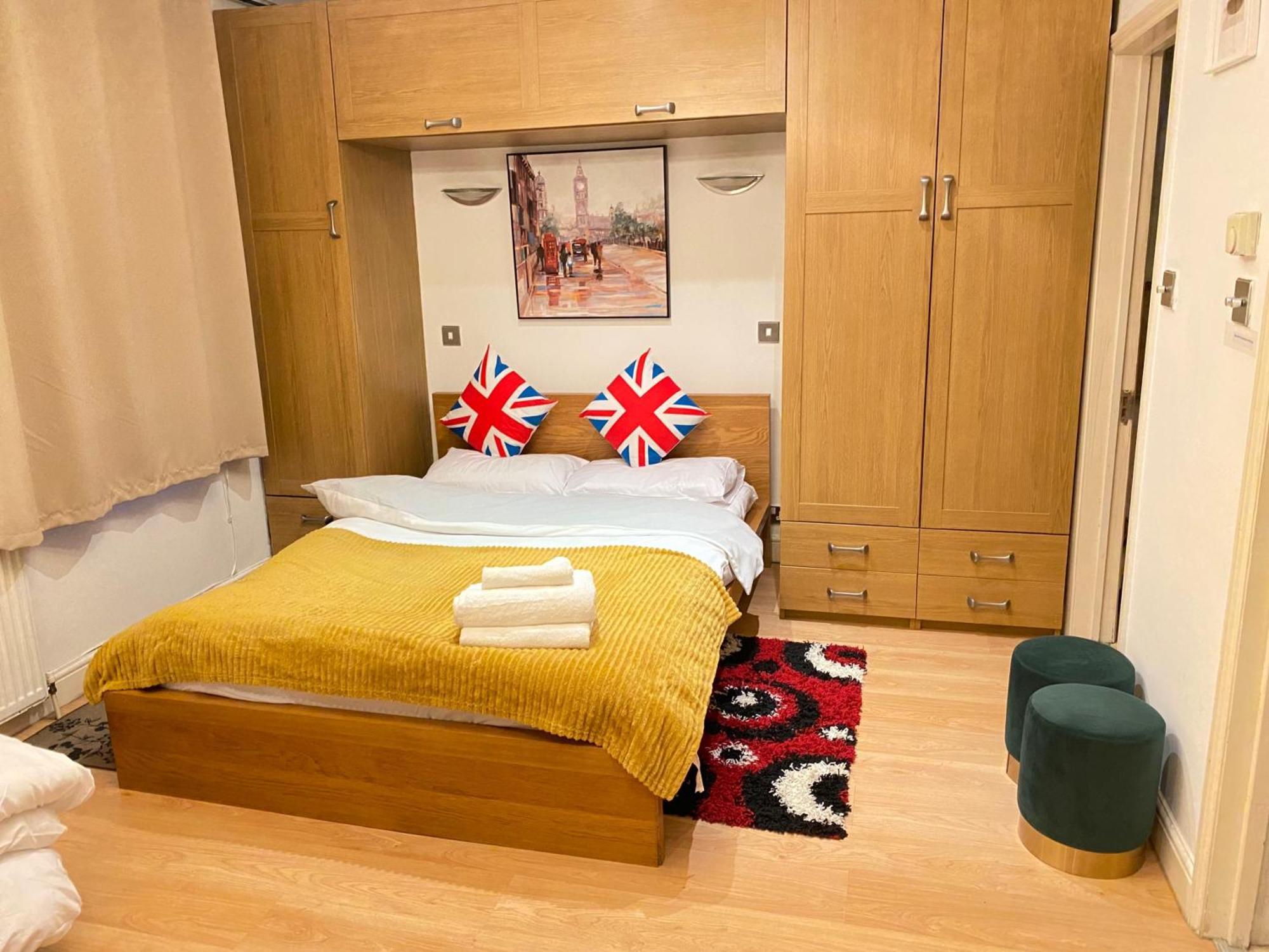 Stunning 1-bed In Apartment