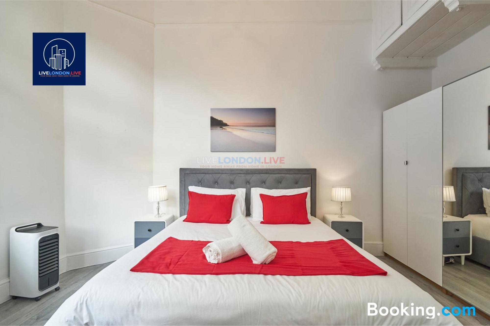 Last-minute Escape L Sleeps Up To 4 Guests L One-bedroom With King Bed And High Ceilings Near Camden By Live Short Lets & Serviced Appartement Londen