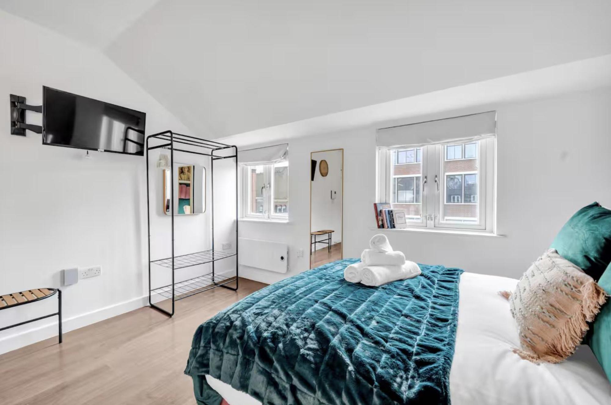 Urban Elegance Luxury Living With Kitchenette Apartment *
