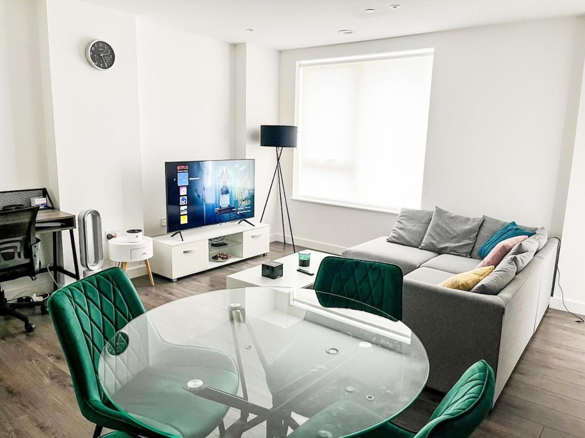 Kins Place, Beautiful 1 Bedroom Near Airport London