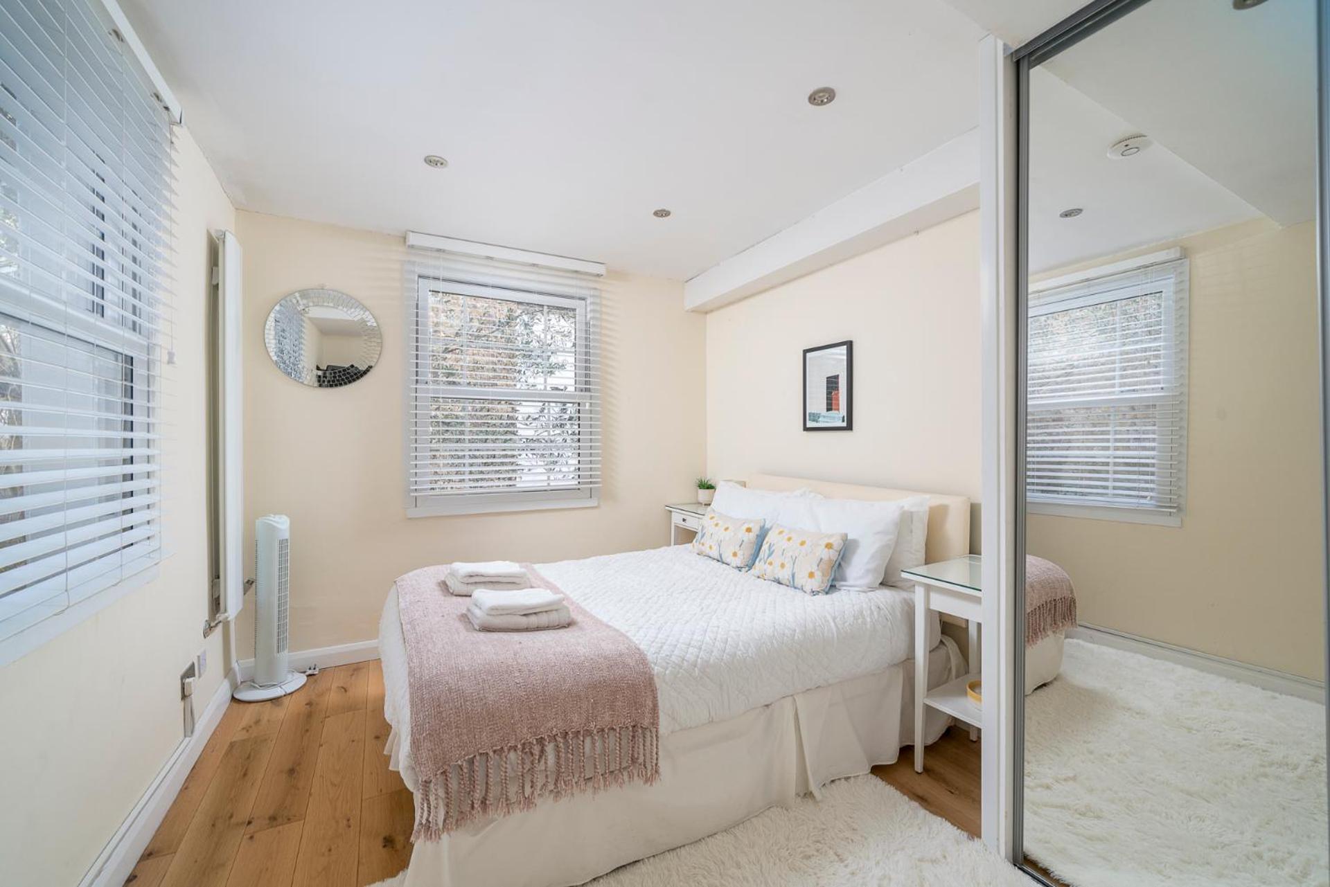 Notting Hill & Hyde Park, Prime Location, Cozy 2-3 Bed Apartment, Close To Kensington Palace & Oxford St,1 Minute To Tube * London
