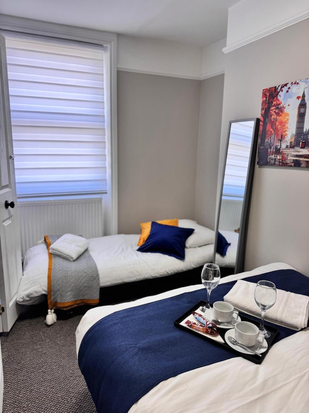 Luxury And Stylish Ensuits Gasthuis