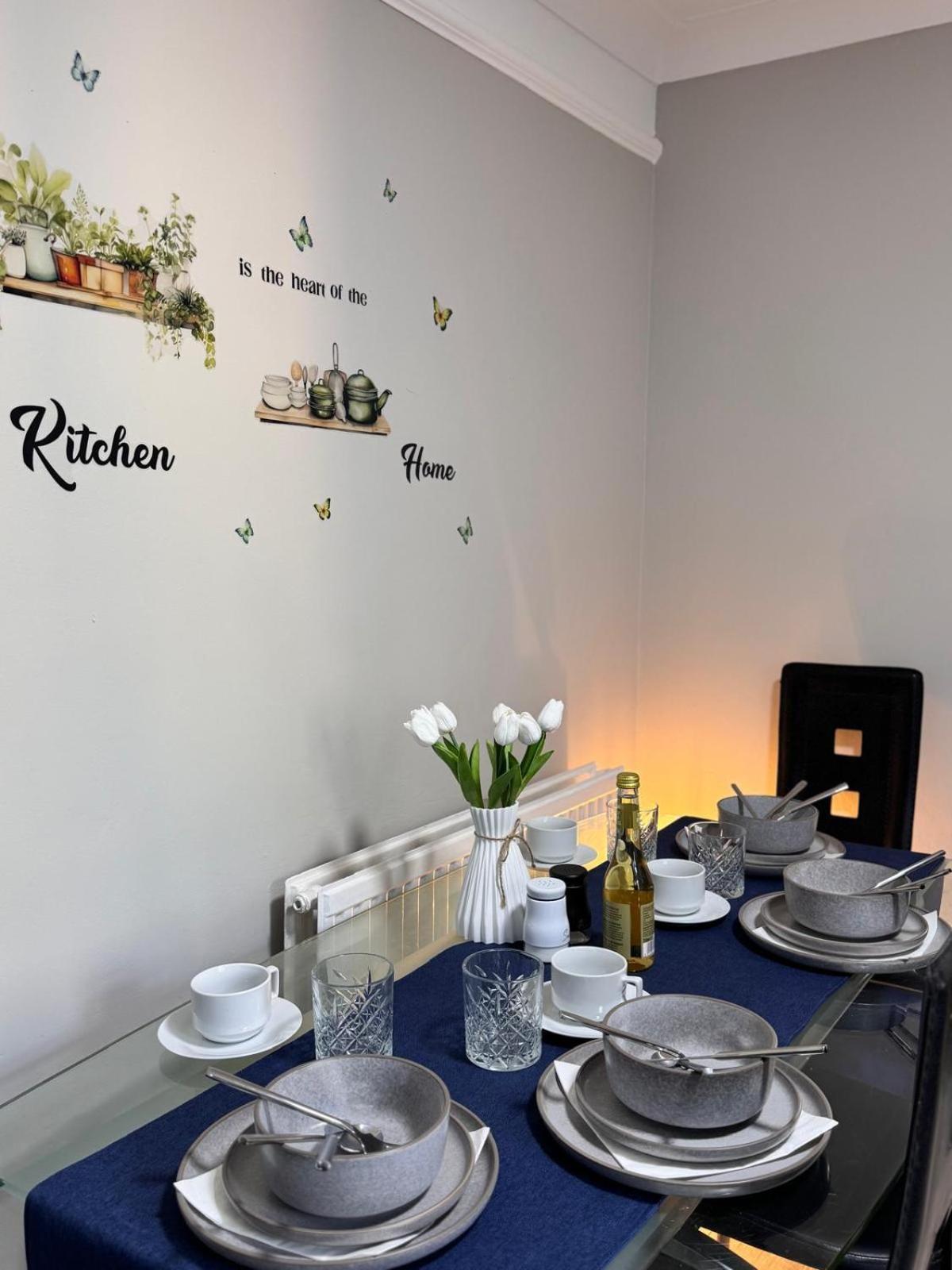 Luxury And Stylish Ensuits Gasthuis