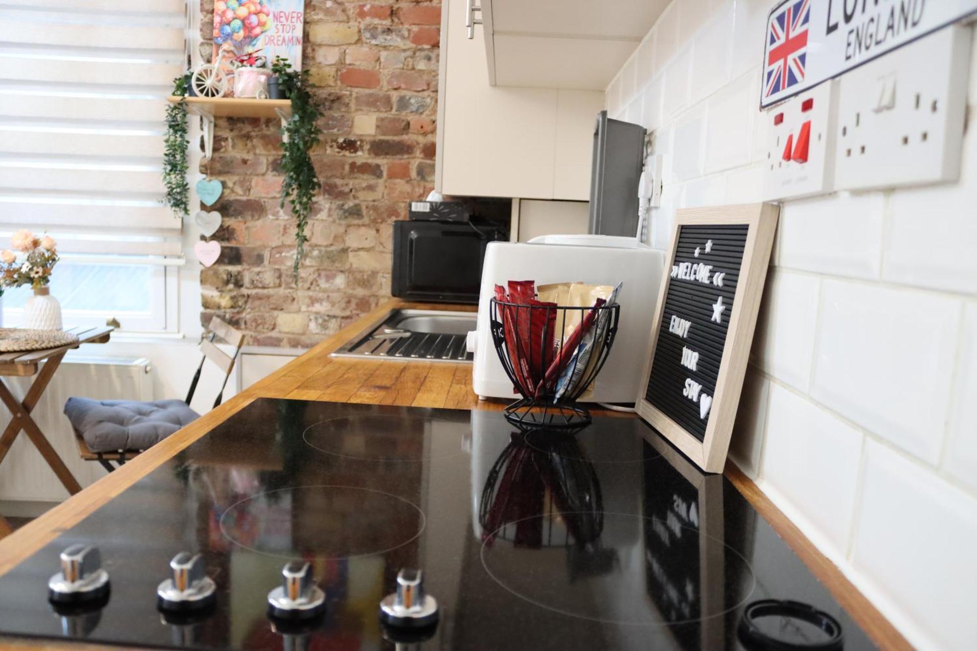 Appartement Stylish - Private Bathroom, 15mins To London! Londen