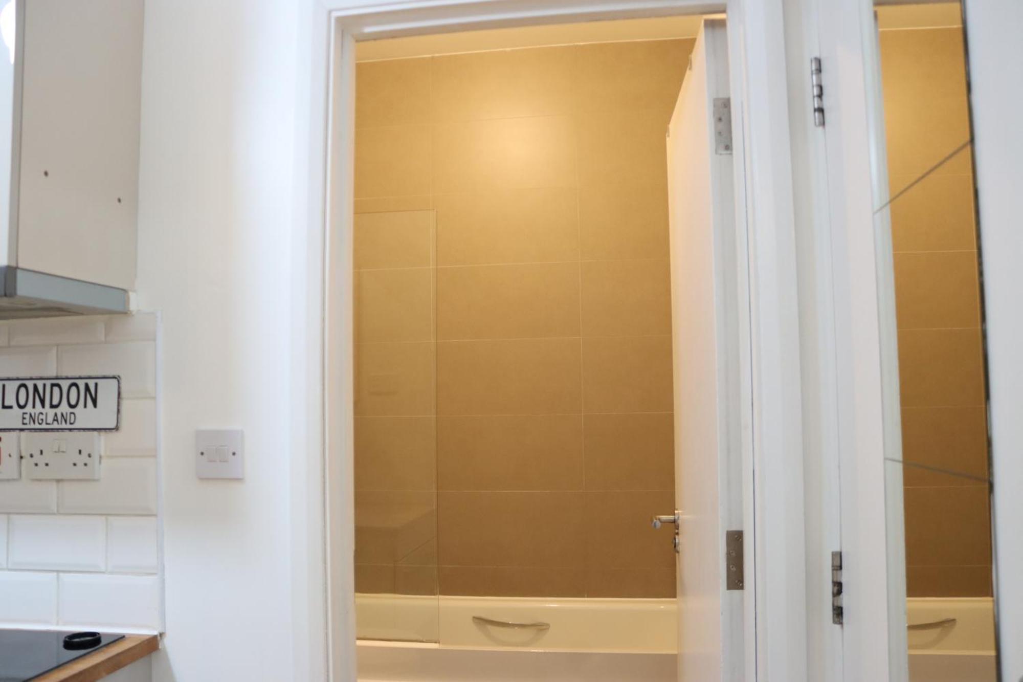 Appartement Stylish - Private Bathroom, 15mins To London! *