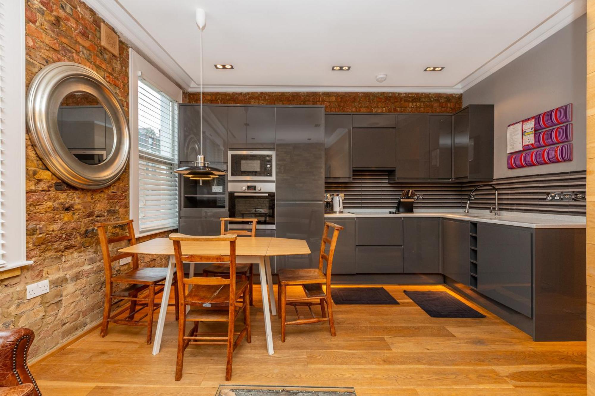 Beautiful 1br, 2 Min Putney Train St, 5min To Tube Apartment