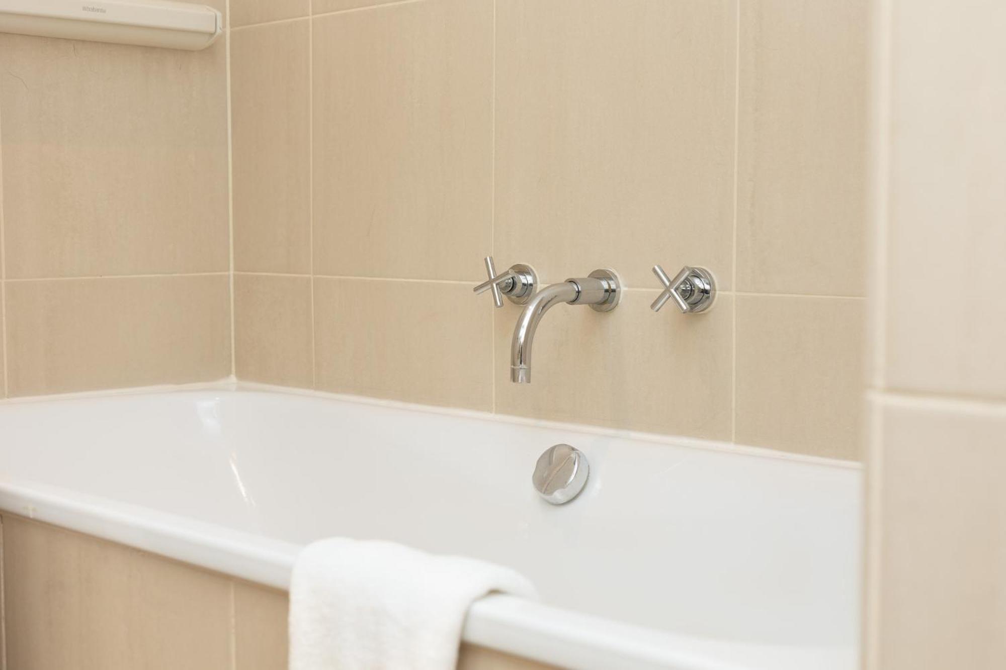 New Listing! Modern 3br, Prime Canary Wharf Apartamento *