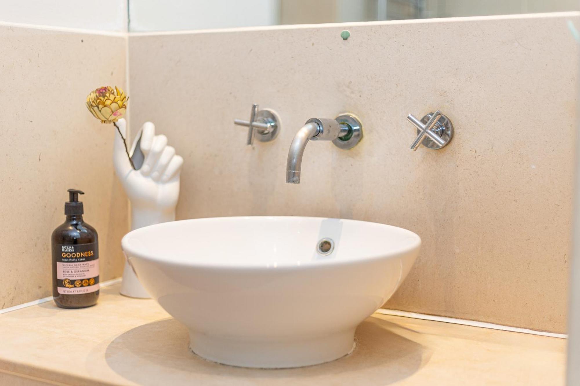 Apartamento New Listing! Modern 3br, Prime Canary Wharf *