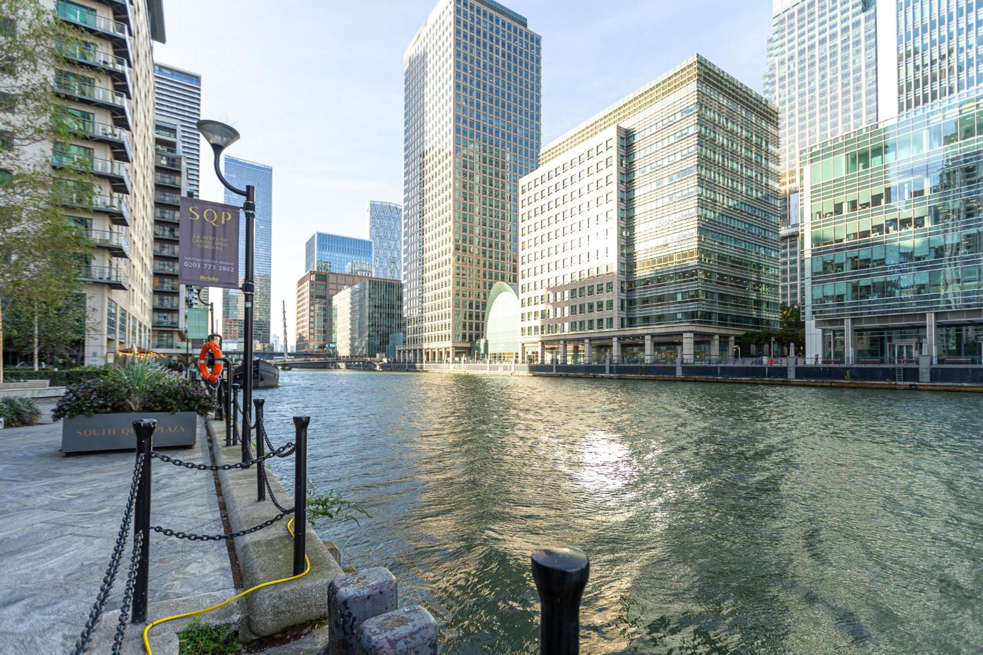 New Listing! Modern 3br, Prime Canary Wharf Apartamento *