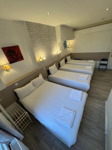 Tony's House Hotel 2*