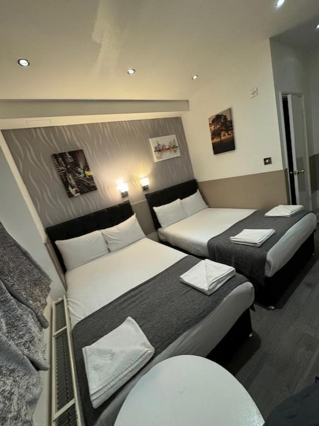 Hotel Tony's House 2*