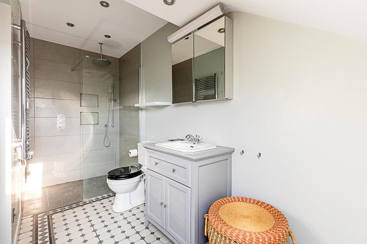 Leilighet Stylish & Spacious 3-bed In Vibrant Bow