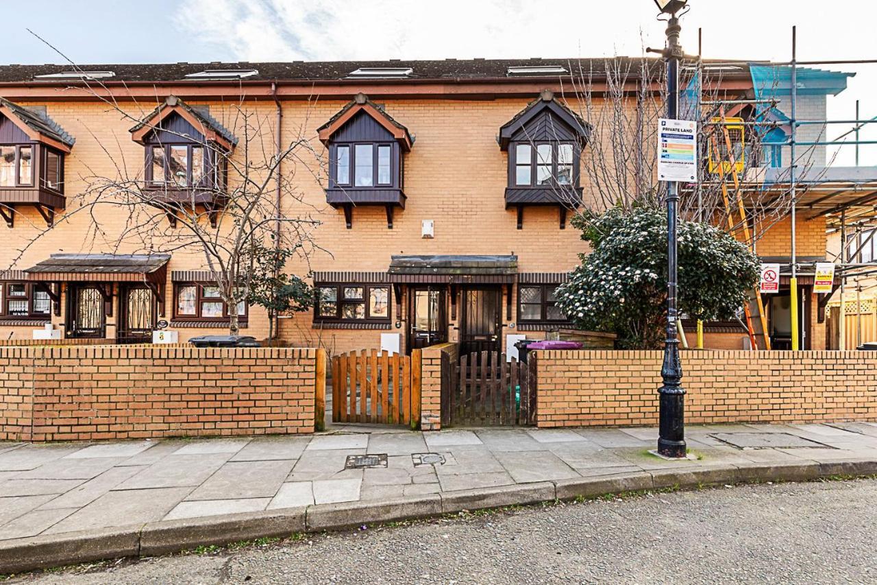 Leilighet Stylish & Spacious 3-bed In Vibrant Bow