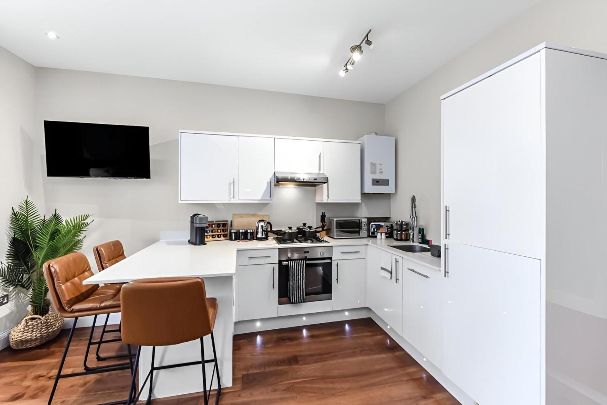 Sleek & Stylish Urban Escape-ideal For 3! * London