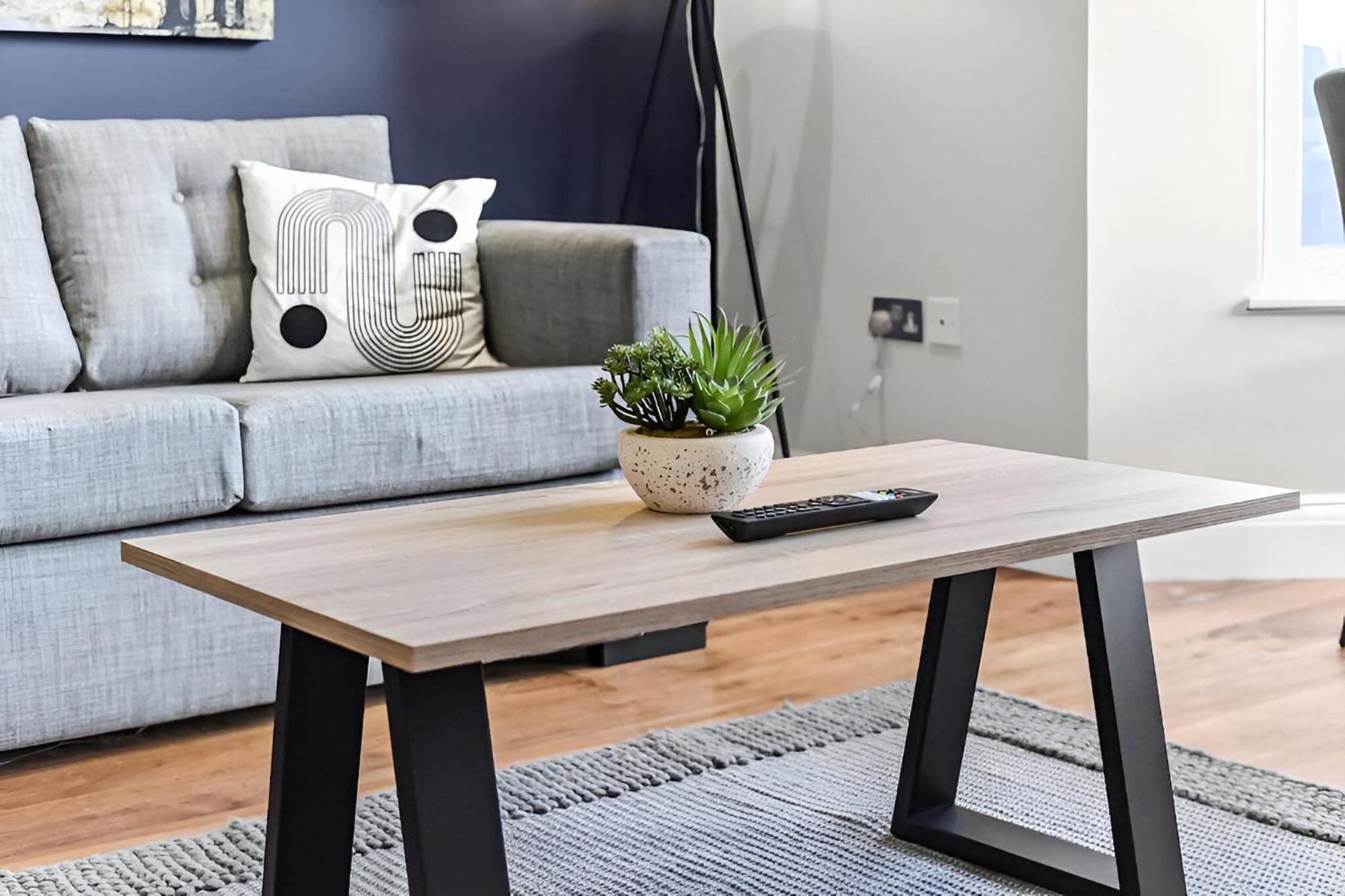 Sleek & Stylish Urban Escape-ideal For 3! * London